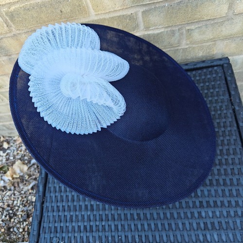 Navy blue white - blue,