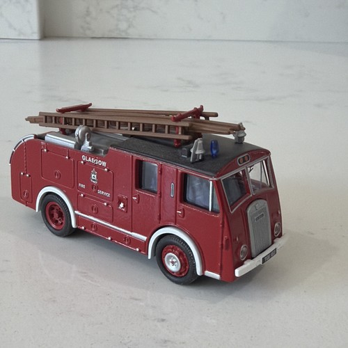 Oxford diecast dennis - oxford,