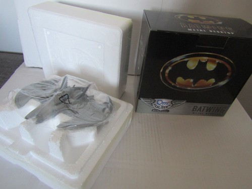 Batman batwing metal 1989 - batwing,