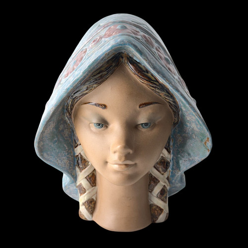 Large lladro senorita lady s - large,