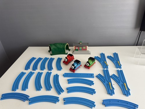 Tomy thomas track bundle - thomas,