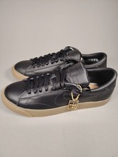 Size 7 - Nike Tennis Classic