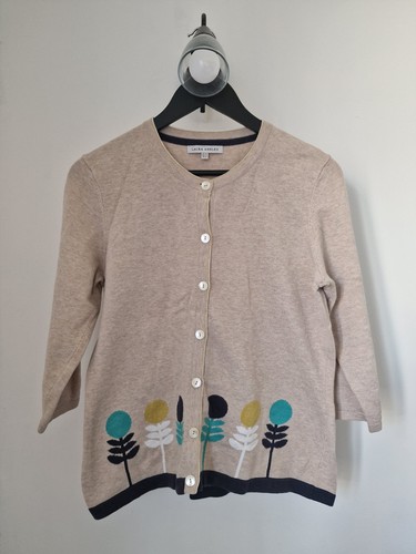 Laura ashely beige buttoned - ashely,