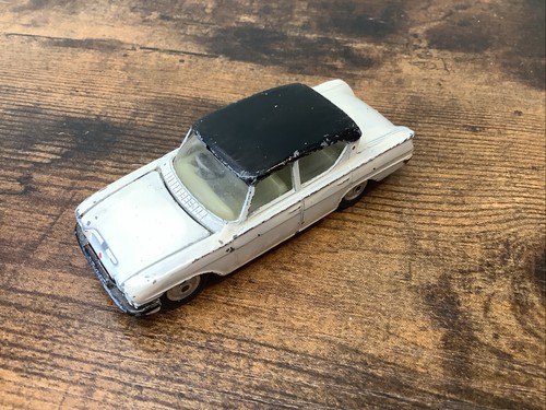 Corgi toys 234 ford - toys, consul