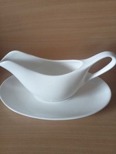Maxwell & Williams Gravy Boat