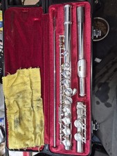 Yamaha YFL-211S Flute with