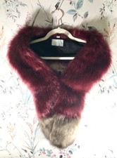 Vera Tucci faux fur scarf, wrap, neck warmer with hand pockets