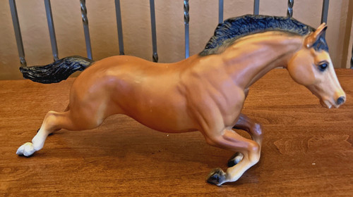 Vintage breyer horse jumping - vintage,