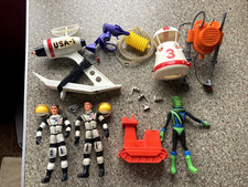 VINTAGE MATTEL Major Matt Mason figures and many accessories 