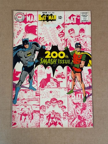 Batman 200 comics march - #200,