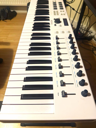Arturia keylab essential - arturia, 61