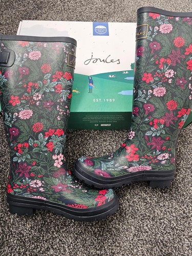 New box joules - box, welly