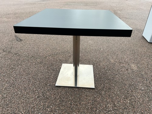 Meeting square table - mb,