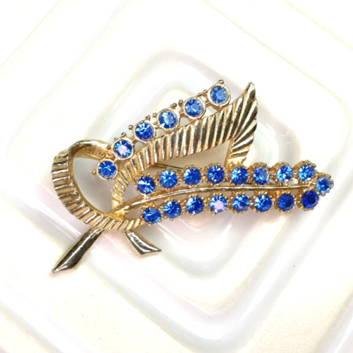 Vintage abstract leaf brooch - vintage,