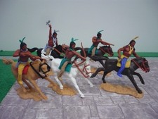 TIMPO WILD WEST 5 MOUNTED  INDIANS  TOY SOLDIERS
