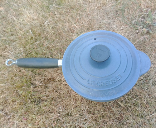 Creuset signature cast iron - creuset,