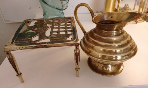 Vintage brass items - x,