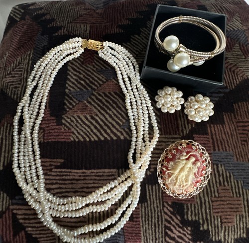 Vintage pearl jewellery - jewellery, lot