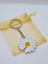 Daisy Keyring, daisy gifts, flowers, daisy lover, summer charm