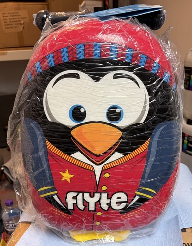Perry the penguin flyte - penguin,