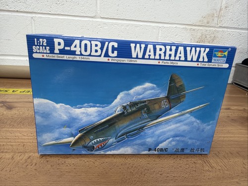 Trumpeter 40b c warhawk - 1:72, p-40b/c