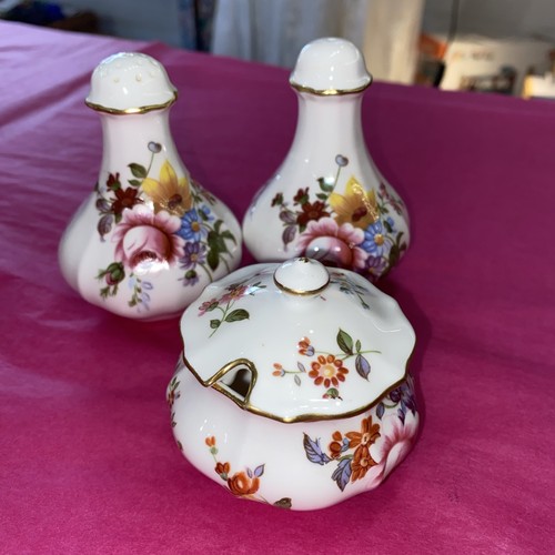 Royal crown derby - derby, bone