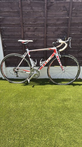 Cube road bike medium - cube,