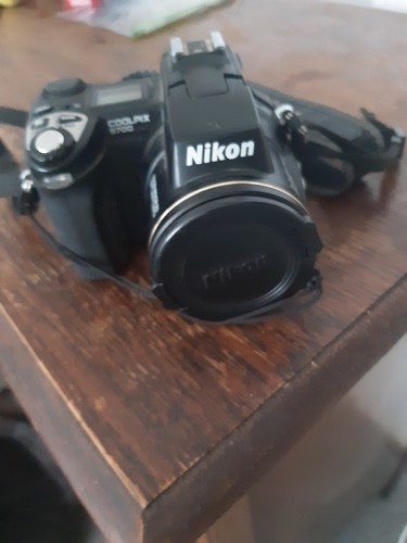 Nikon coolpix 5700 0mp - 5.0mp, 8x