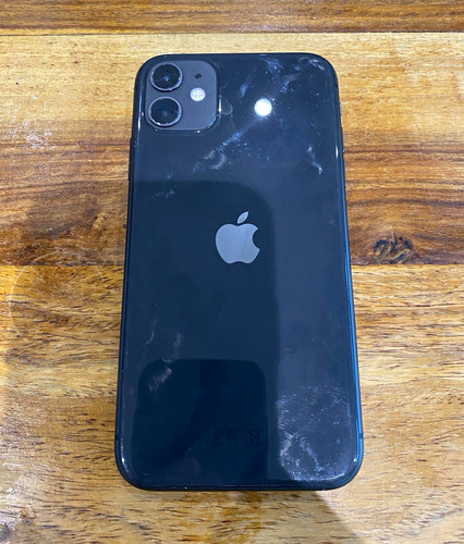 Apple iphone 128gb black - 11,