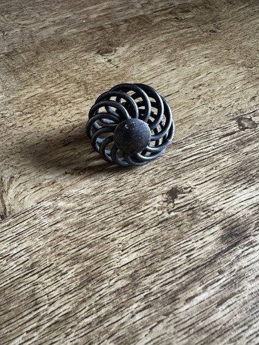 Bird cage spiral twist - cage, pull