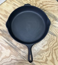Vintage Wagner Ware 14” Cast