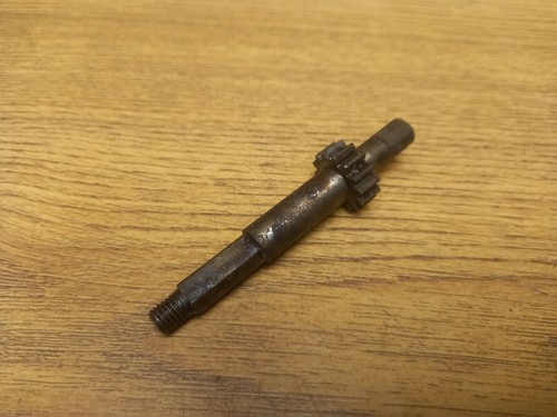 Bsa c25 oil pump gear - pump, shaft