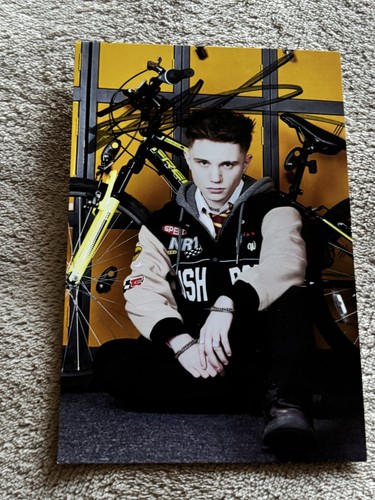 Zak sutcliffe schuey - sutcliffe,