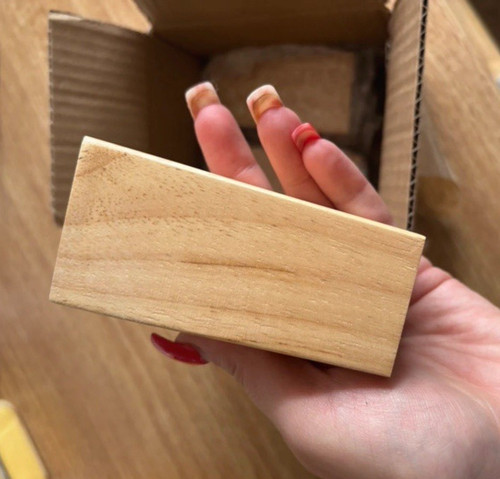 Rectangular wood spindle - wood,