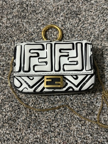 Fendi baguette mini - fendi,