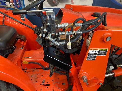 Kubota tractor auxilary - kubota,