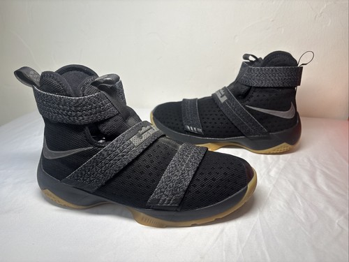 Nike lebron soldier gs - nike,