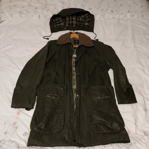 Barbour border crest with - crest,