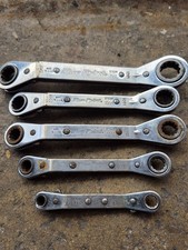 Blue Point  7mm-17 mm 12-Point Metric 25°  Reversible Ratcheting Spanner Wrench 