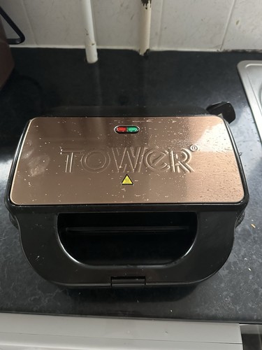 Tower toastie maker - toastie,