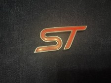 Focus ST Grill Badge