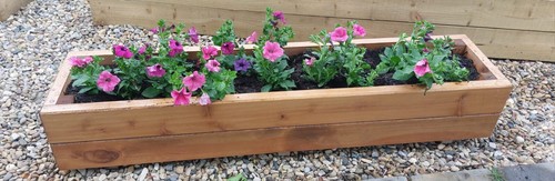 Rectangular wooden planter for