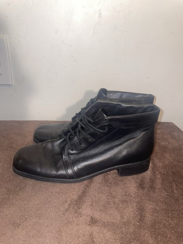 Vintage leather boots - leather,