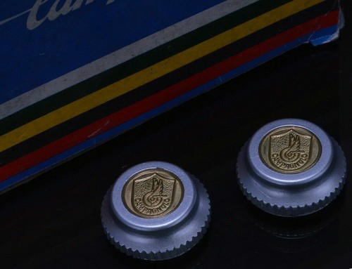 Dust caps for - , vintage