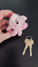 key chain pink pig hand made