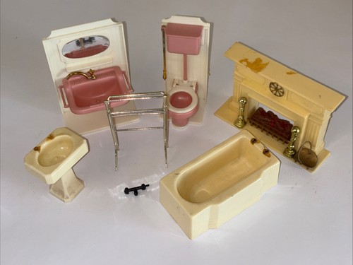 Vintage dolls house bathroom - vintage,