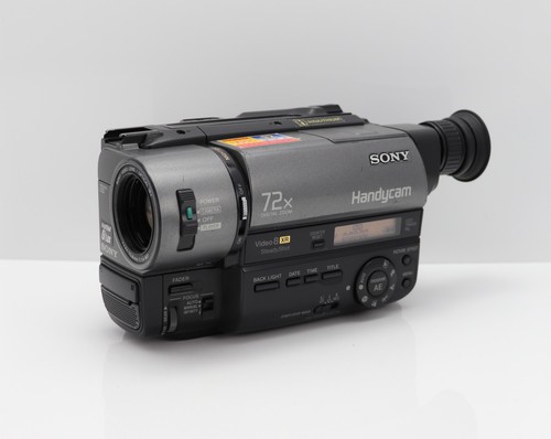 Sony handycam ccd tr640e - handycam, ccd-tr640e