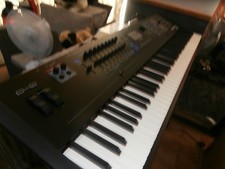 KURZWEIL K2700 88 KEY SYNTHESIZER FLAGSHIP