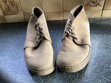 Mens/ Ladies Crocs Shoes Size 8