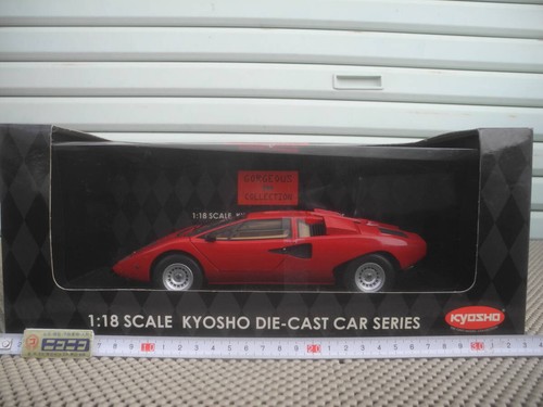 Box damaged 18 lamborghini - [box,